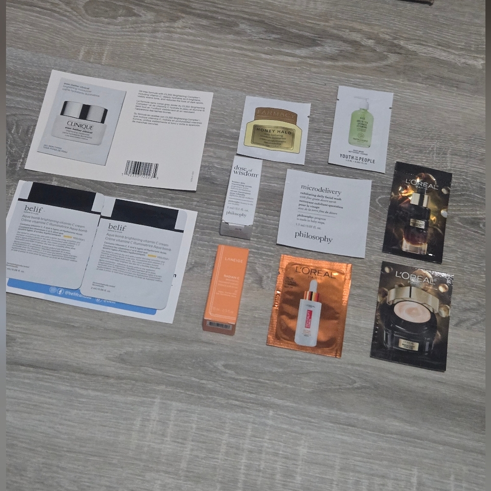 Skincare and Beauty Sample Set